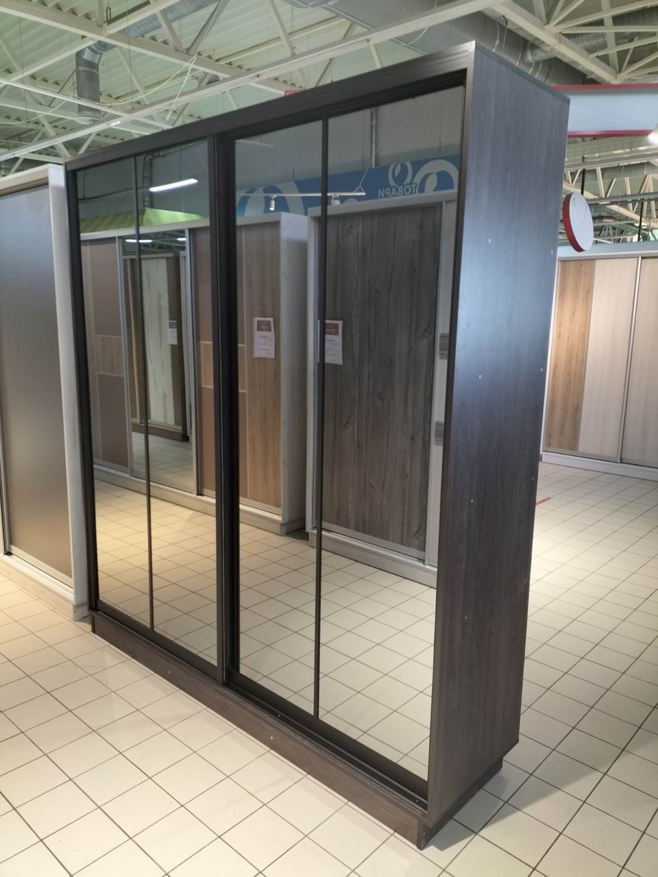 шафа-купе двосекційна ДСП, дзеркало графіт, профіль коньяк закрита ручка