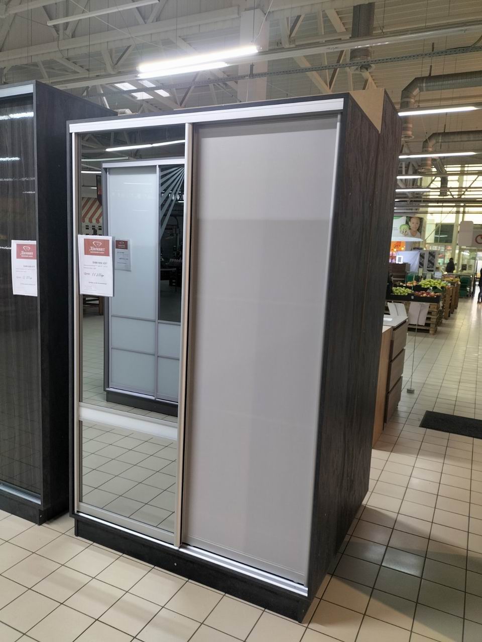 шафа купе двохдверна ДСП, дзеркало і лак ультра білий