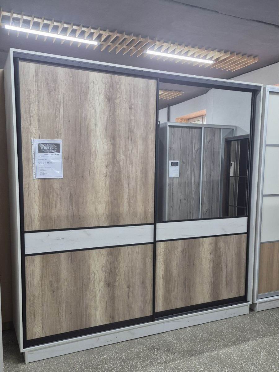 шафа-купе двохдверна, ДСП та дзеркало, профіль чорний