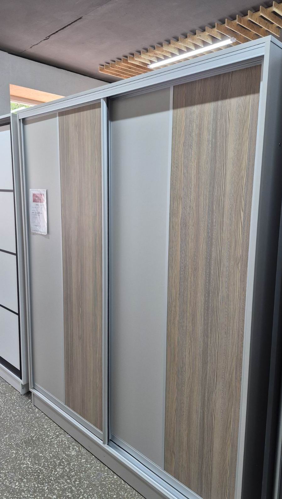 шафа-купе двохдверна ДСП, профіль алюміній срібло