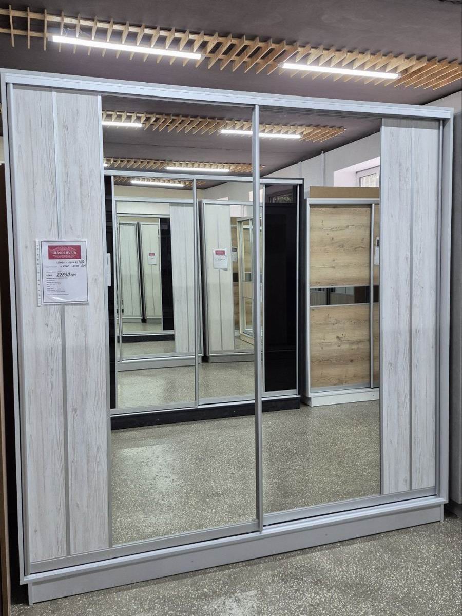 шафа-купе двохдверна, дзеркало та ДСП, профіль алюміній срібло